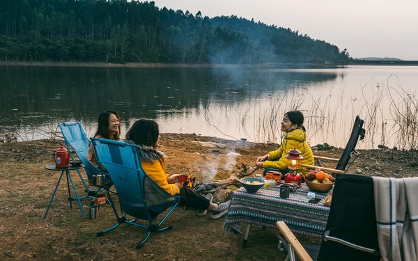 Survie en camping : les activités essentielles à maîtriser